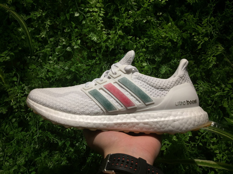 Adidas Ultra Boost 2.0 Triple White GuccAQ5929